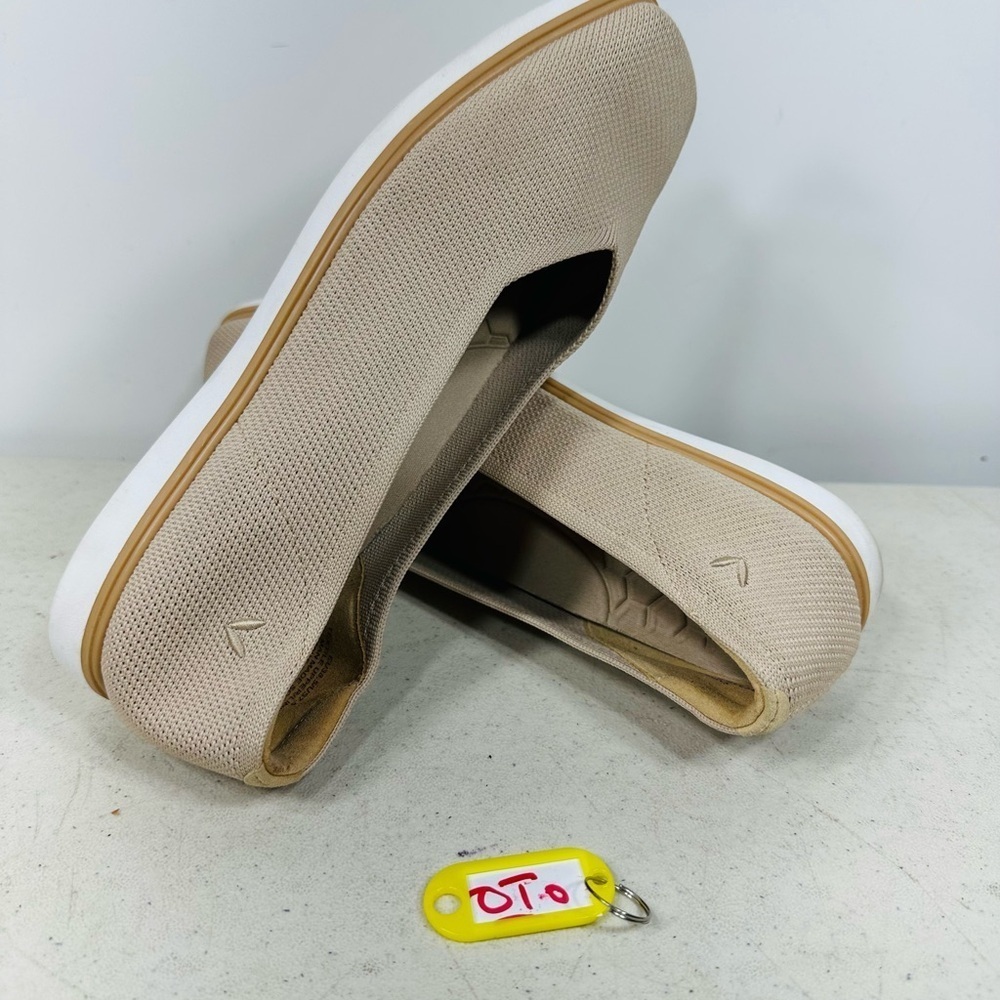 VIVAIA Mabel Women's Flat Shoes Comfortable Square-Toe  size 8,5 -7,5